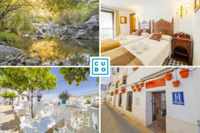 Cubo's Hostal La Plaza Room 202 with Breakfast, Tolox